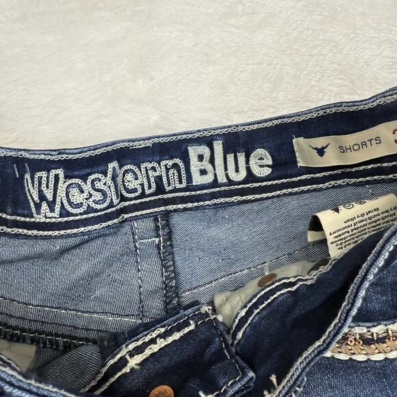 Western Blue Denim Shorts Skull Horseshoe Embroidered Size 3 Rhinestones - Picture 9 of 11